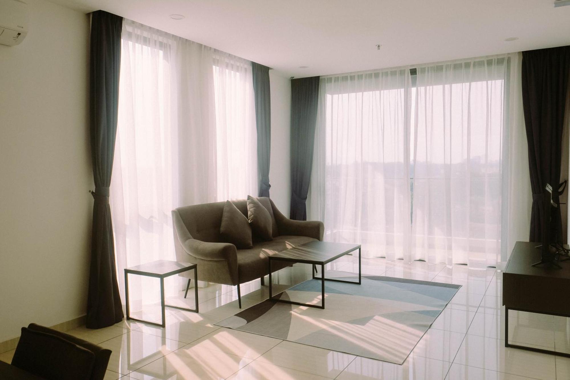 Ramada Suites By Wyndham The Straits Johor Bahru Bagian luar foto